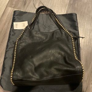 Big Buddha Women's Black Grayson